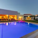 Villa Amazing With Pool Gym And Alvor