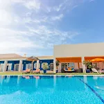 Villa Amazing With Pool Gym And