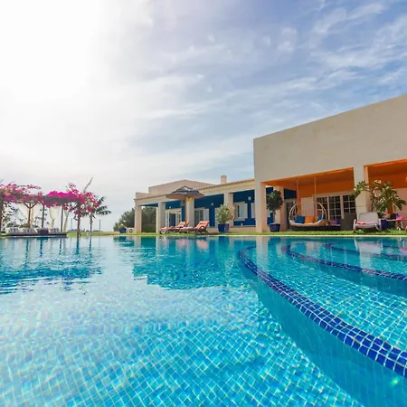 Villa Amazing With Pool Gym And *