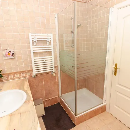 Villa Amazing With Pool Gym And